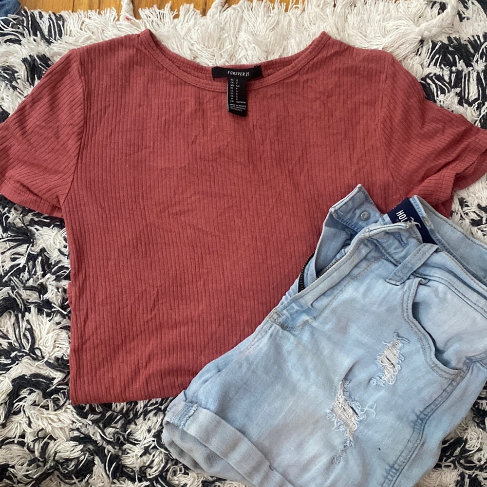 Forever 21 t-shirt
